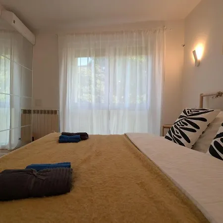 Apartment Calea Victoriei Gem - Ultracentral Properties- 1 And 2 Bedrooms Bucharest