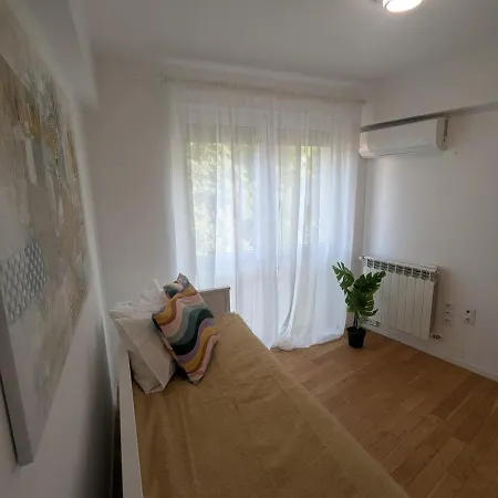 Calea Victoriei Gem - Ultracentral Properties- 1 And 2 Bedrooms