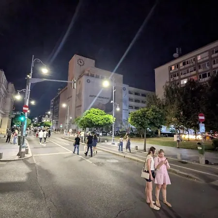 Calea Victoriei Gem Ultracentral Apartments-3 Properties-1 And 2 Bedrooms Apartament Bukareszt