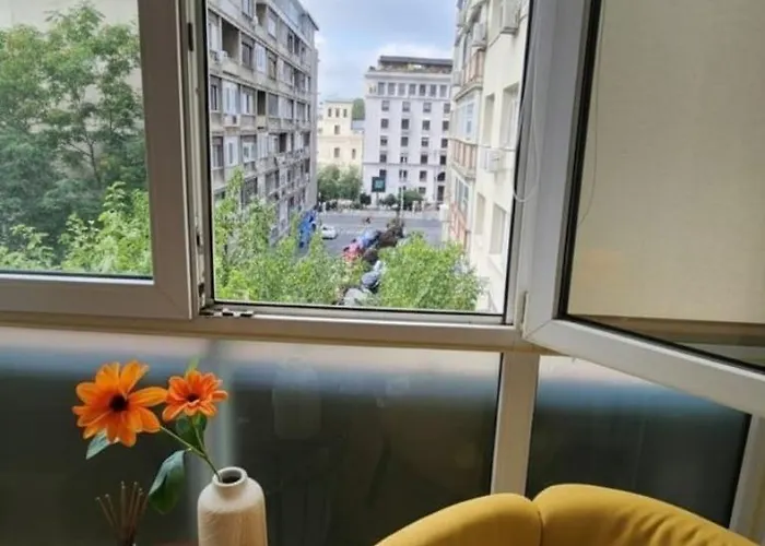 Calea Victoriei Gem Ultracentral Apartments-3 Properties-1 And 2 Bedrooms Апартаменти