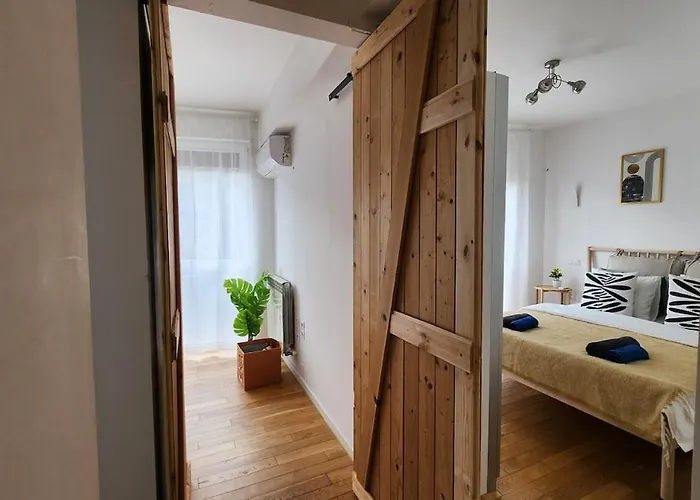 Daire Calea Victoriei Gem Ultracentral Apartments-3 Properties-1 And 2 Bedrooms Bükreş