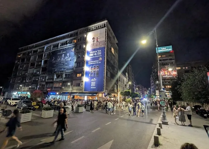 Апартаменти Calea Victoriei Gem Ultracentral Apartments-3 Properties-1 And 2 Bedrooms Бухарест