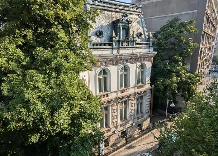 Calea Victoriei Gem Ultracentral Apartments-3 Properties-1&2 Bedrooms *