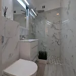 Calea Victoriei Gem Ultracentral Apartments-3 Properties-1 And 2 Bedrooms Lägenhet *