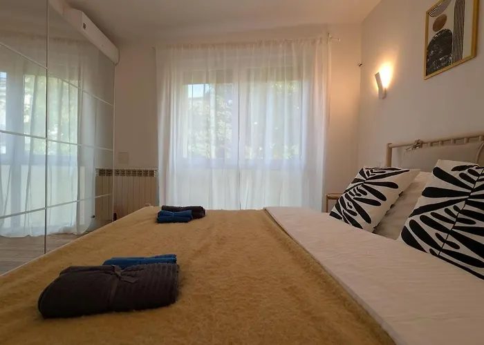 Apartament Calea Victoriei Gem Ultracentral Apartments-3 Properties-1 And 2 Bedrooms Bukareszt