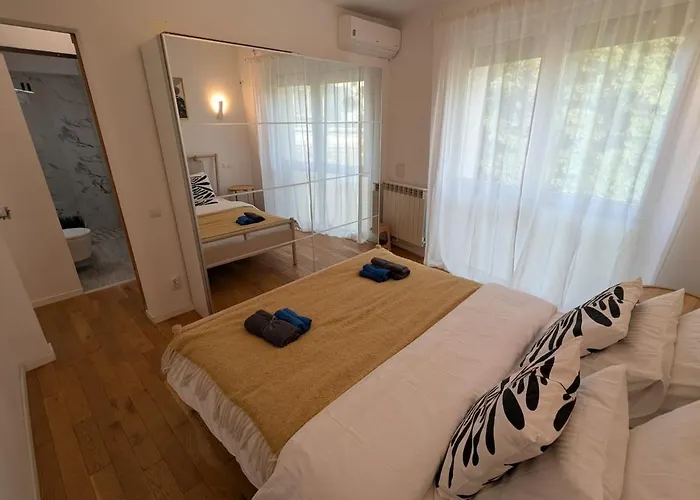 Calea Victoriei Gem Ultracentral Apartments-3 Properties-1&2 Bedrooms * Bukarest